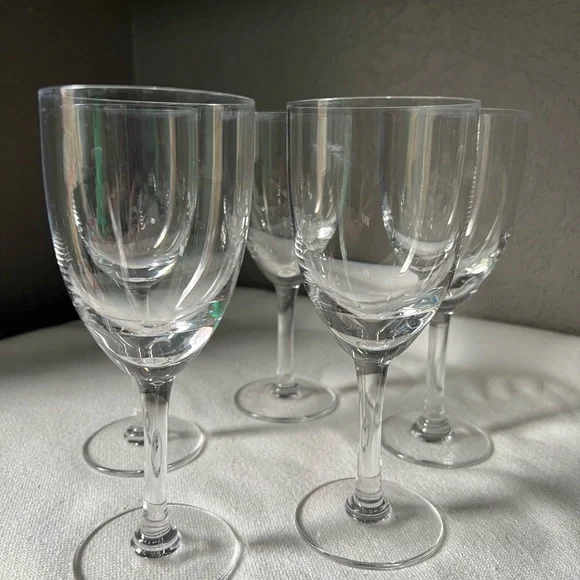 Vintage Crystal Wine Glasses set of 5 heavy - Picture 8 of 9